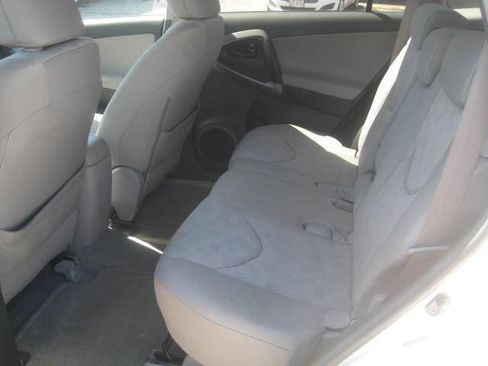 Used 2009 Toyota RAV4 2WD w/ Base L4 Extra Value Pkg image 13