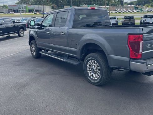 Used 2021 Ford F250 XLT w/ XLT Premium Package AWD/4WD image 3