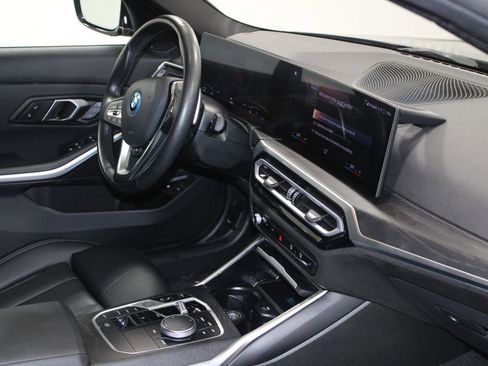 Used 2024 BMW 330e image 28