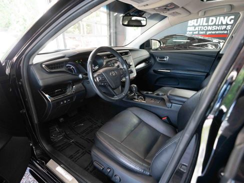 Used 2016 Toyota Avalon XLE Premium w/ Protection Package FWD image 8