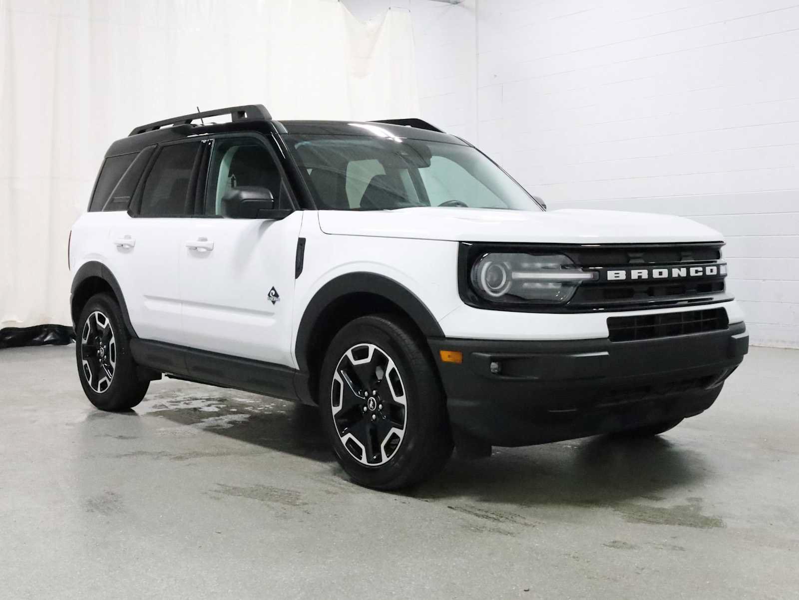 Used 2022 Ford Bronco Sport Outer Banks w/ Tech Package AWD/4WD image 13