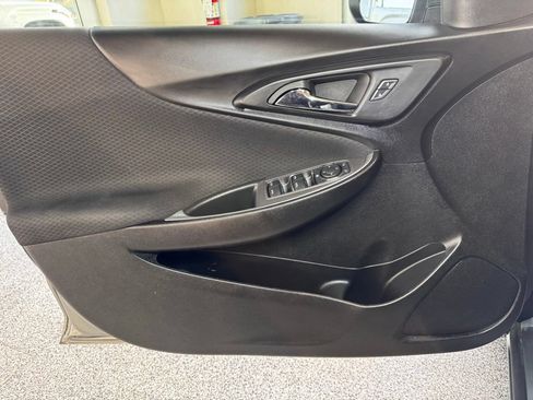 Used 2024 Chevrolet Malibu LT FWD image 19