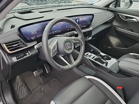 Used 2025 Buick Envision Sport Touring image 7