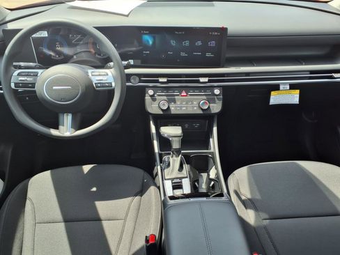 New 2025 Hyundai Tucson SE image 16