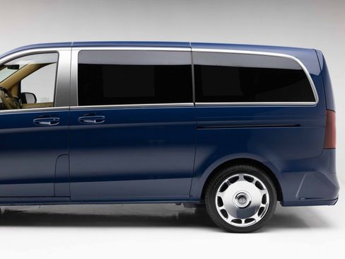 Used 2021 Mercedes-Benz Metris Passenger image 27