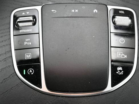 Used 2022 Mercedes-Benz GLC 300 image 21