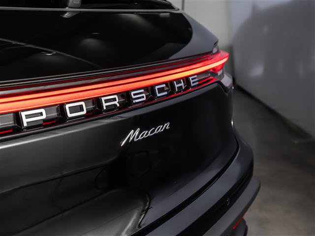 Used 2026 Porsche Macan AWD/4WD image 30
