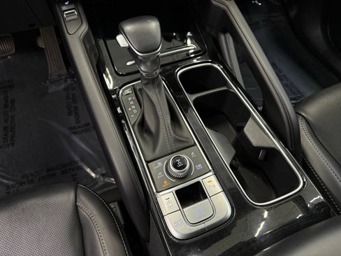 Used 2025 Kia Telluride S AWD/4WD image 16