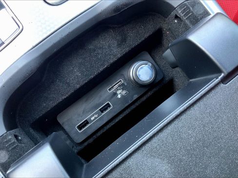 Used 2022 Land Rover Range Rover Sport HSE Dynamic image 34