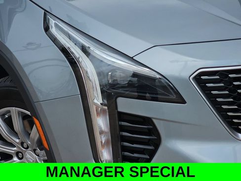 Used 2023 Cadillac XT4 Premium Luxury FWD image 34
