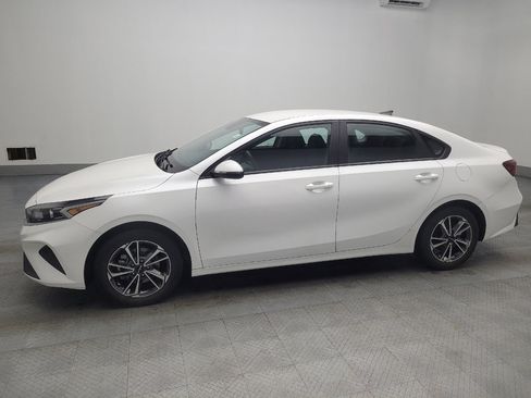 Used 2022 Kia Forte LXS w/ LXS Technology Package image 2