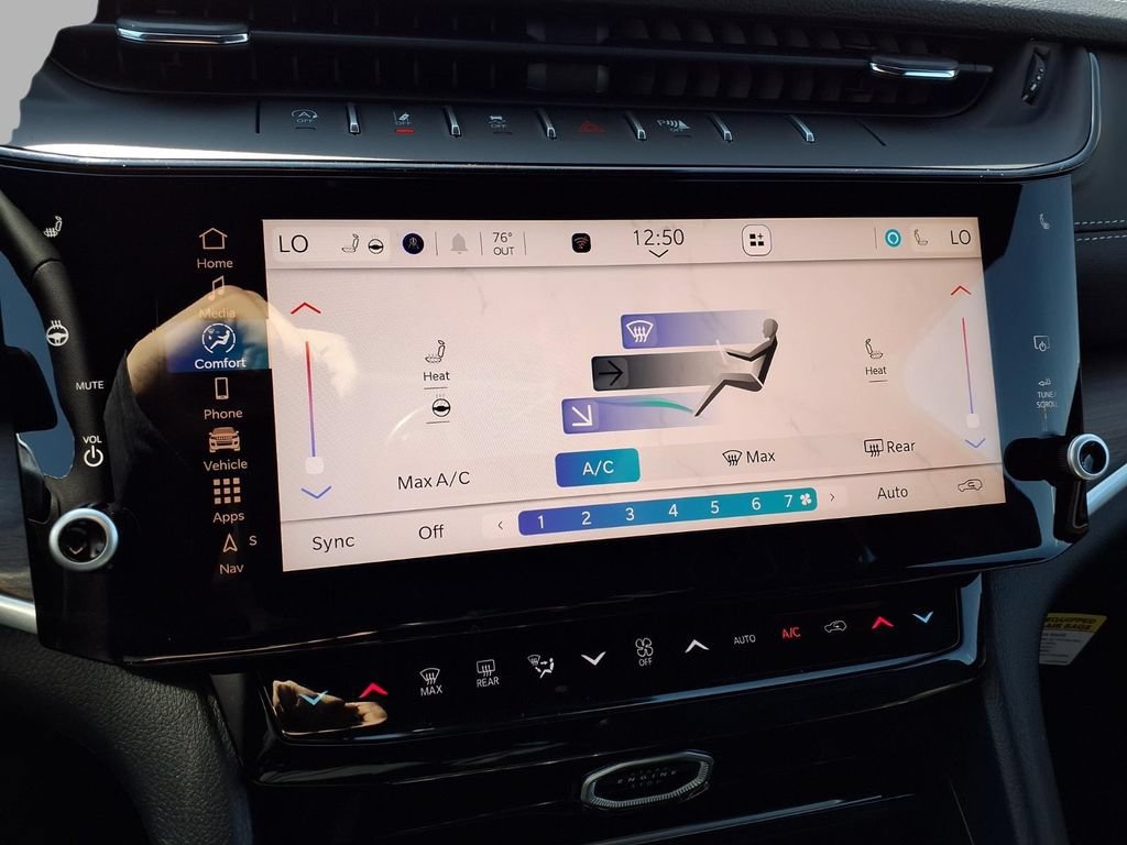 New 2026 Jeep Grand Cherokee Altitude AWD/4WD image 5