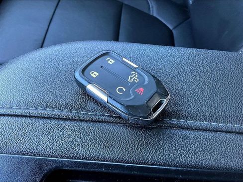 Used 2021 Chevrolet Silverado 1500 LT Trail Boss w/ Convenience Package II image 32