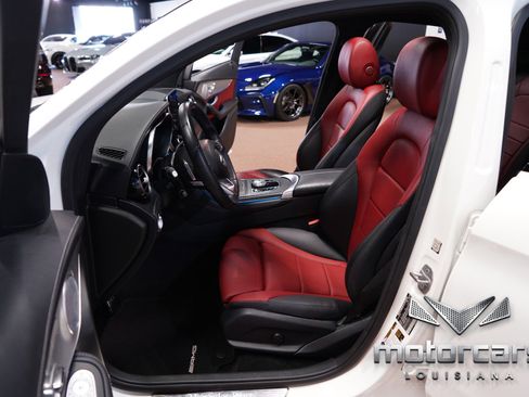 Used 2019 Mercedes-Benz GLC 300 4MATIC Coupe image 22