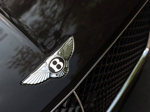 Used 2024 Bentley Continental GT image 34