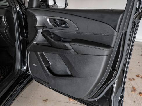 Used 2022 Chevrolet Traverse Premier w/ Redline Edition FWD image 56