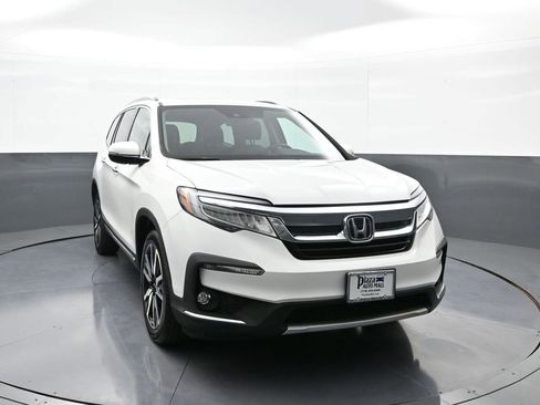 Certified 2022 Honda Pilot Touring image 3