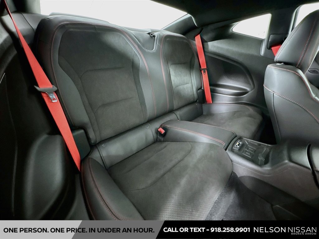 Used 2018 Chevrolet Camaro ZL1 RWD image 27