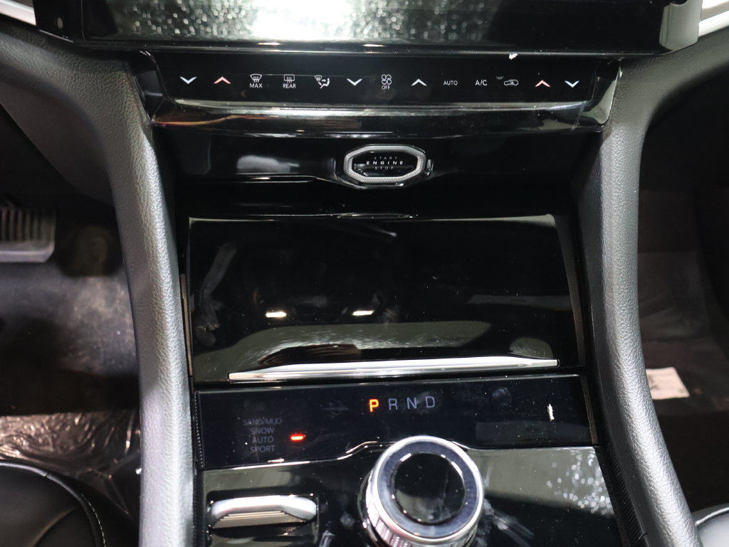 New 2027 Jeep Grand Cherokee Limited AWD/4WD image 22
