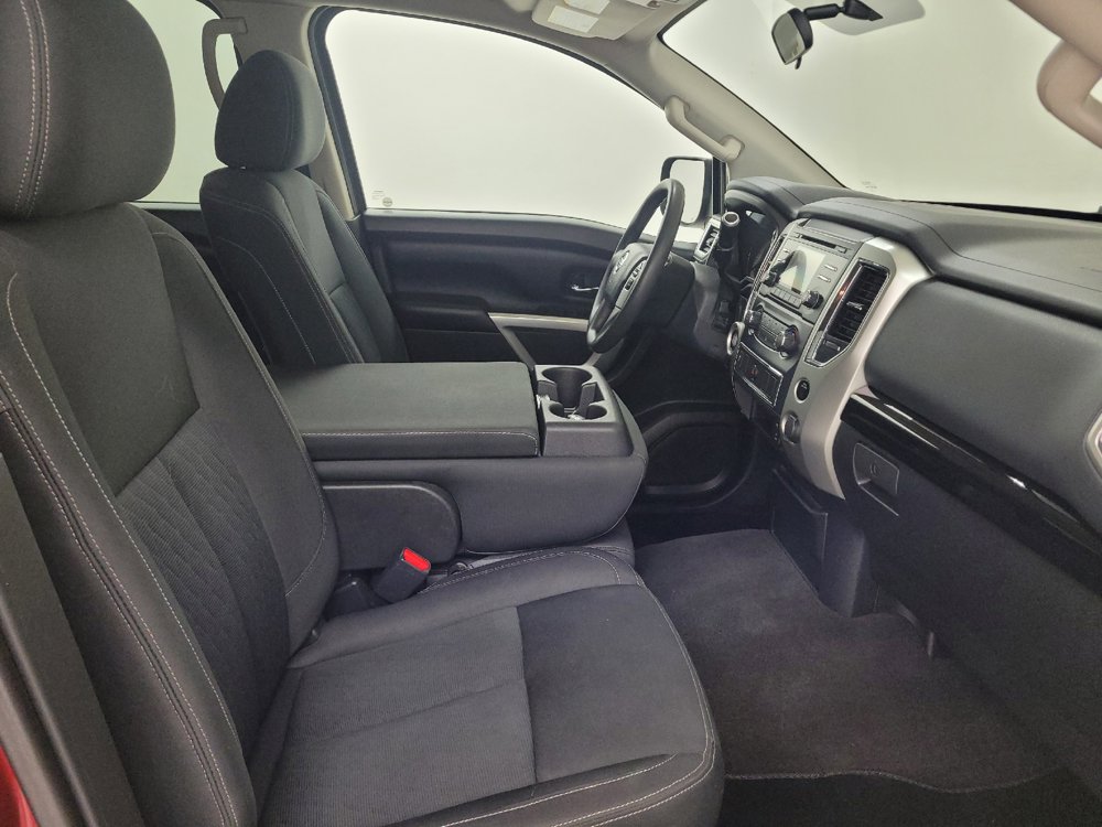 Used 2018 Nissan Titan SV RWD image 21