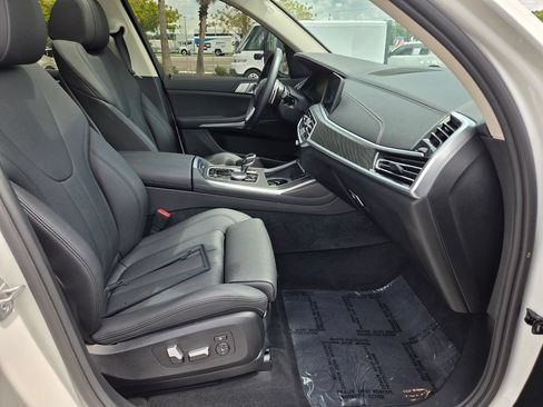Used 2021 BMW X7 xDrive40i AWD/4WD image 18
