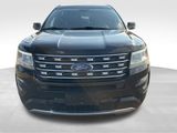Used 2017 Ford Explorer XLT w/ Equipment Group 201A image 2