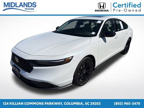 Certified 2025 Honda Accord SE image 3