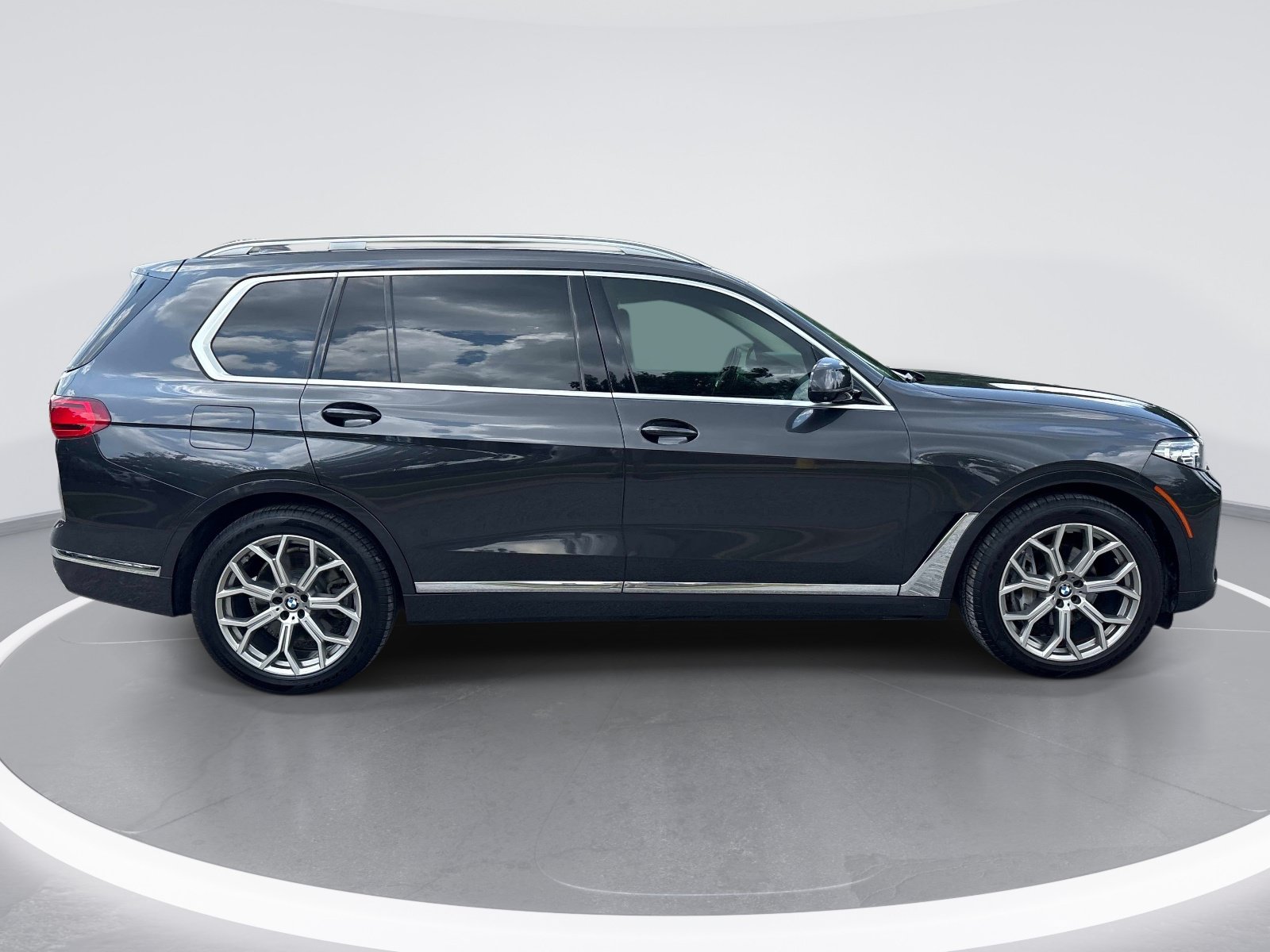 Used 2020 BMW X7 xDrive40i w/ Executive Package AWD/4WD image 9