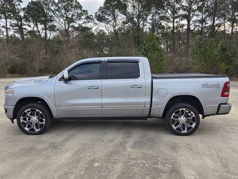 Used 2022 RAM 1500 Limited image 2