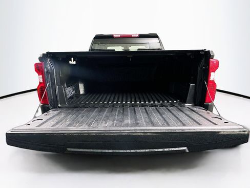 Used 2023 Chevrolet Silverado 1500 LT AWD/4WD image 27