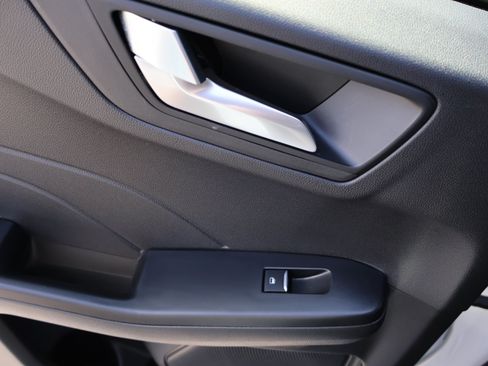 Used 2025 Ford Escape SE FWD image 22