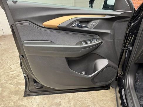 Used 2023 Chevrolet TrailBlazer ACTIV w/ Convenience Package image 10