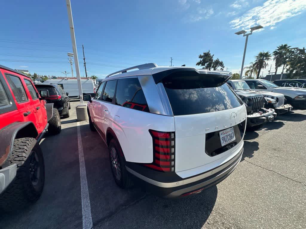 Used 2026 Hyundai Palisade SEL FWD image 4