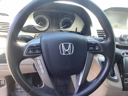 Used 2017 Honda Odyssey SE image 15
