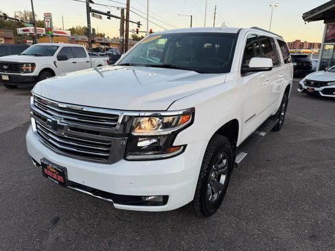 Used 2015 Chevrolet Suburban LT image 4