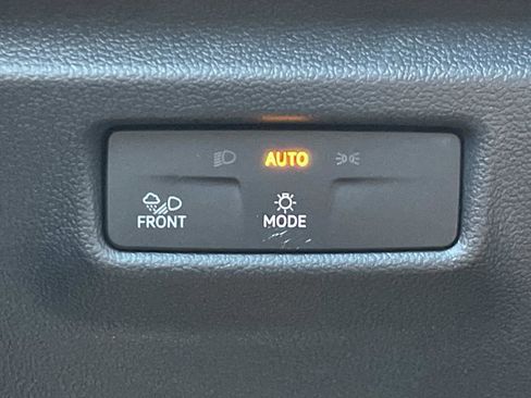 Certified 2026 Volkswagen Tiguan SEL R-Line image 23