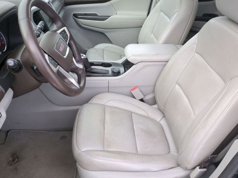 Used 2017 GMC Acadia SLT image 16