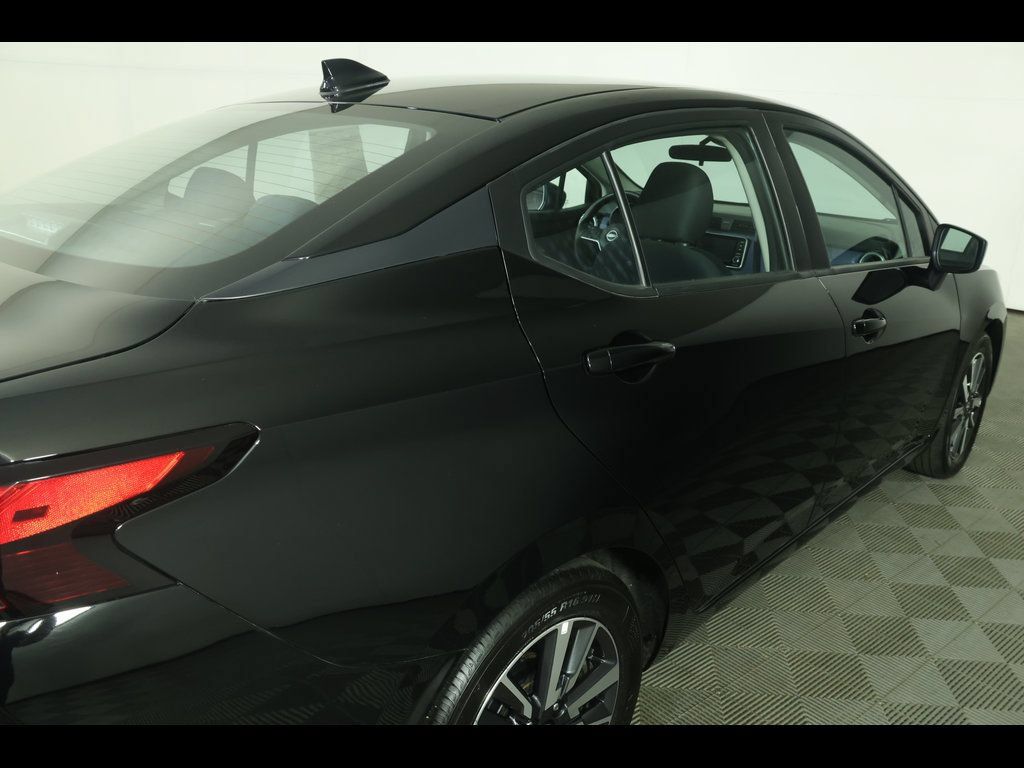 Used 2025 Nissan Versa SV FWD image 17