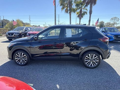 Certified 2024 Nissan Kicks SV image 7