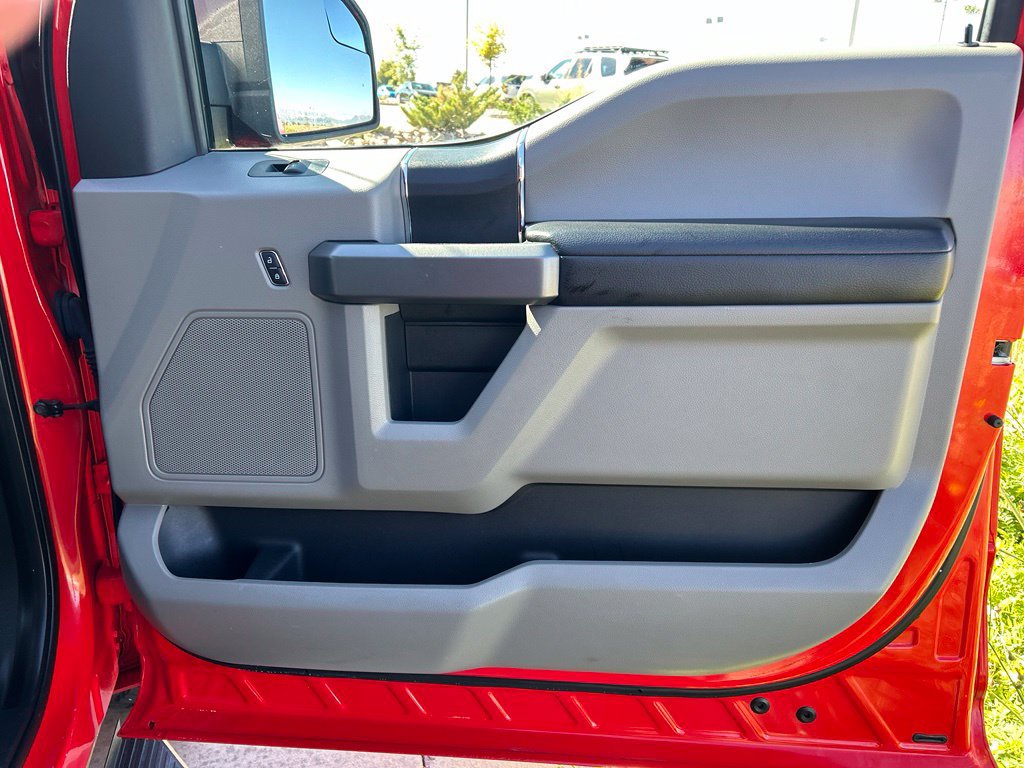 Used 2017 Ford F150 XLT AWD/4WD image 27