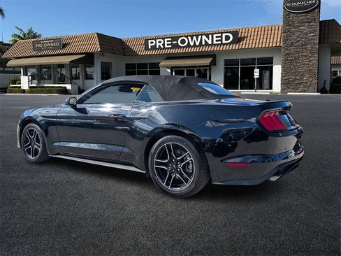 Used 2023 Ford Mustang Premium image 5