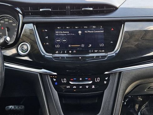 Used 2021 Cadillac XT6 Premium Luxury AWD/4WD image 35