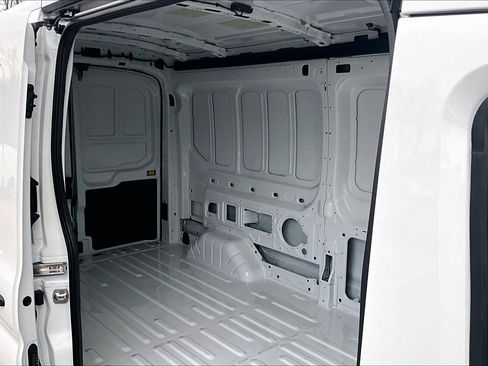 New 2026 Ford Transit 250 148 Medium Roof RWD image 17