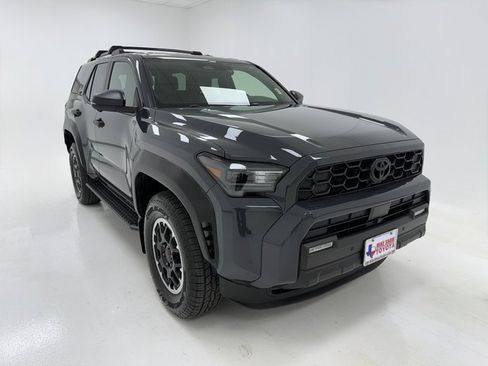 Used 2025 Toyota 4Runner TRD Off-Road Premium image 2