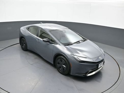 Used 2024 Toyota Prius Prime FWD image 22