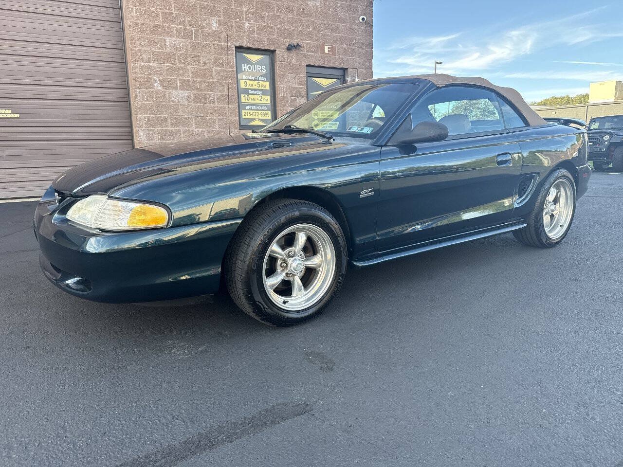 Used 1994 Ford Mustang GT RWD image 3
