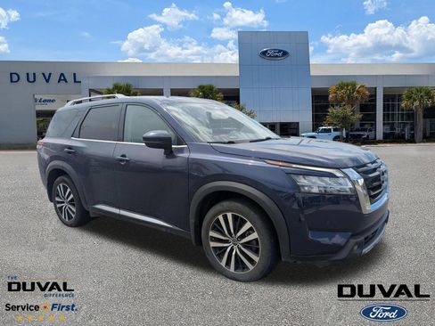 Used 2023 Nissan Pathfinder Platinum AWD/4WD image 1