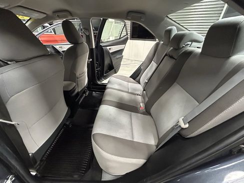 Used 2018 Toyota Corolla LE image 45