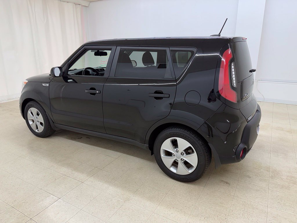 Used 2015 Kia Soul FWD image 3
