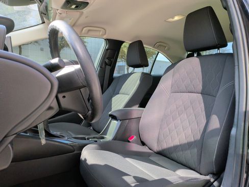 Used 2023 Toyota Corolla LE image 38